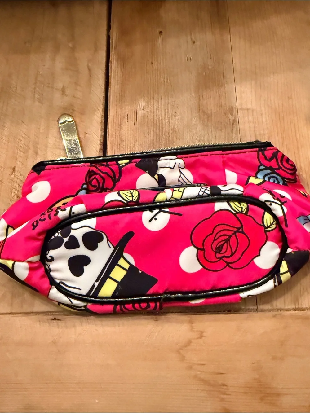 Betsey Johnson Bright Pink Black Skull & Rose Cosmetic Pouch Toiletry Bag
